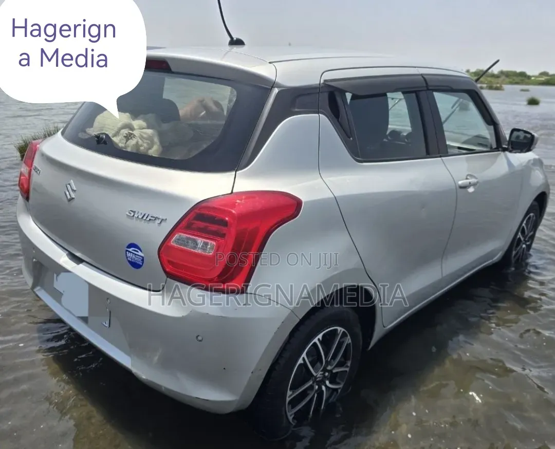 Suzuki Swift 2022 Ivory