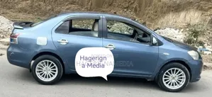 Toyota Yaris 2010 Blue