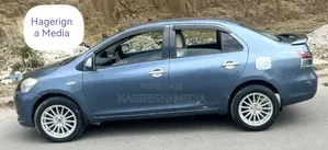 Toyota Yaris 2010 Blue