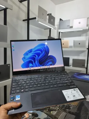 New Laptop Asus Zenbook Duo 16GB Intel Core i7 SSD 512GB