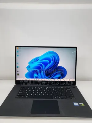 New Laptop Dell XPS 15 16GB Intel Core i7 SSD 512GB