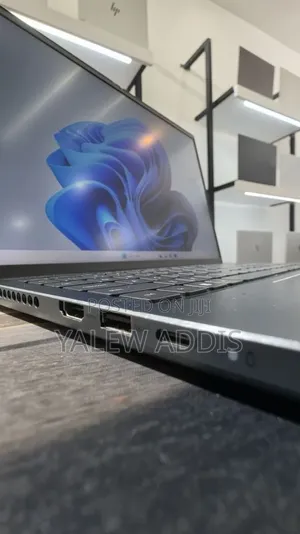 New Laptop Dell Inspiron 15 16GB Intel Core i7 SSD 512GB