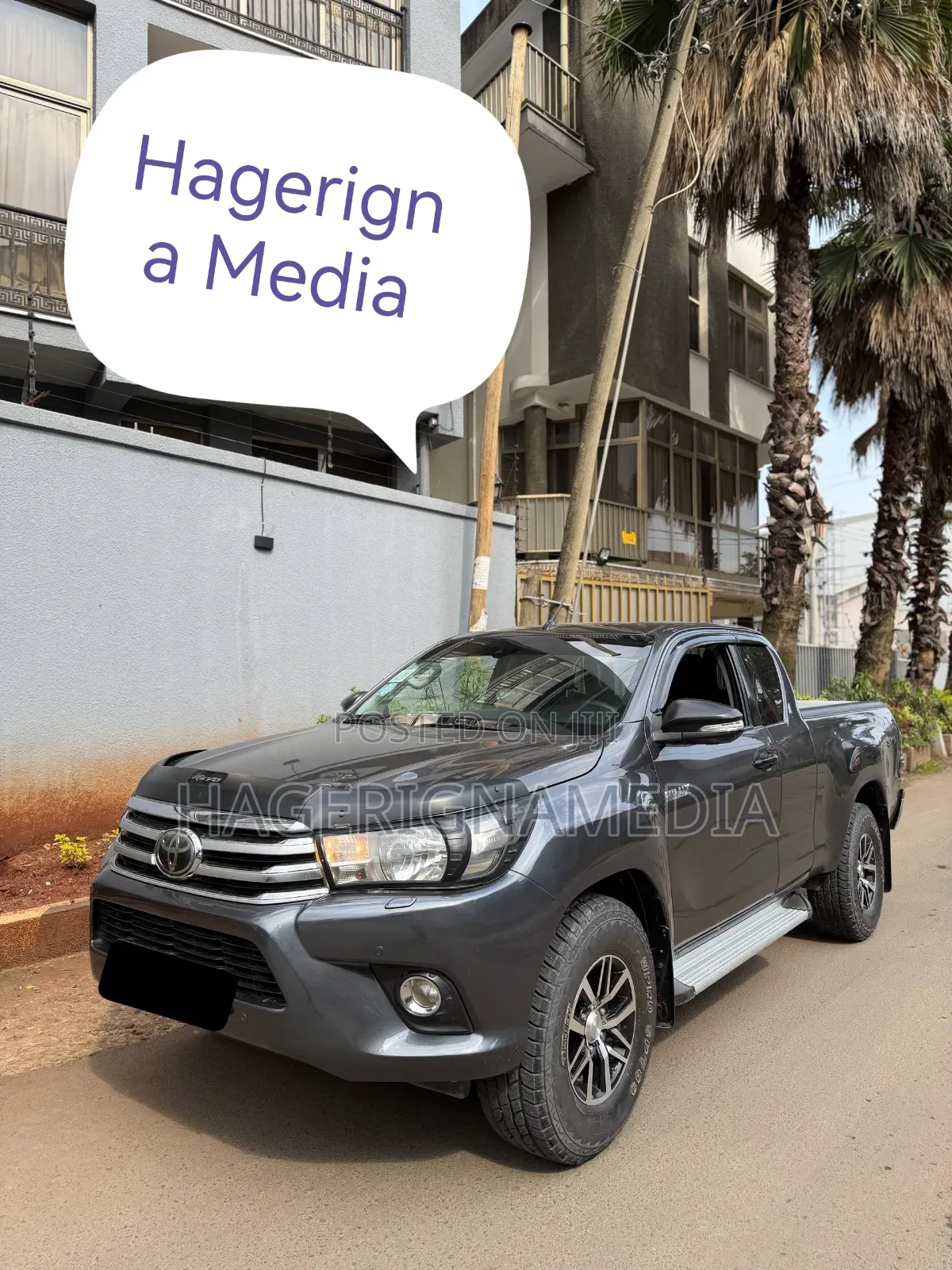 Toyota Hilux 2016 Black
