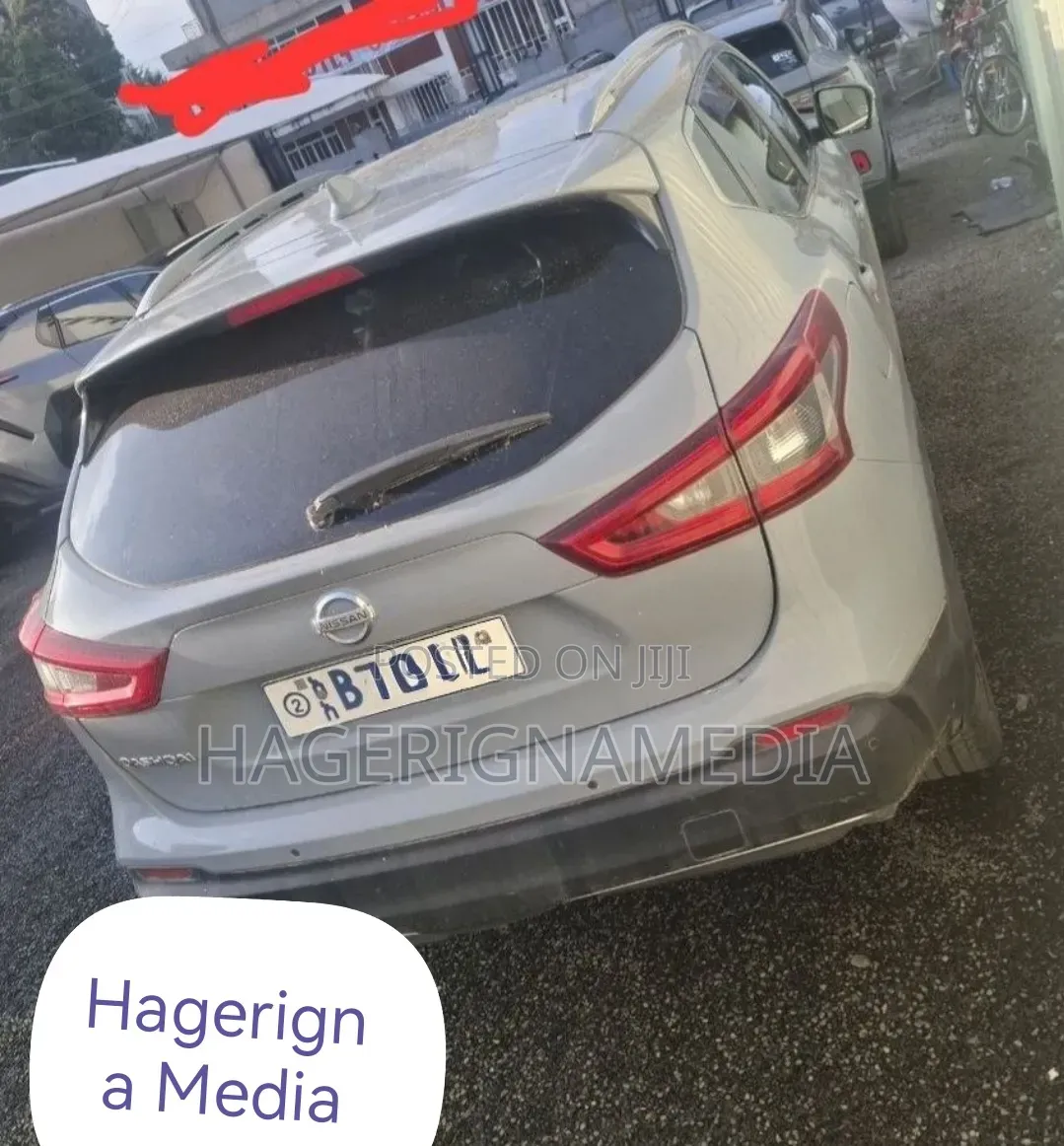 Nissan Qashqai 2017 Ivory