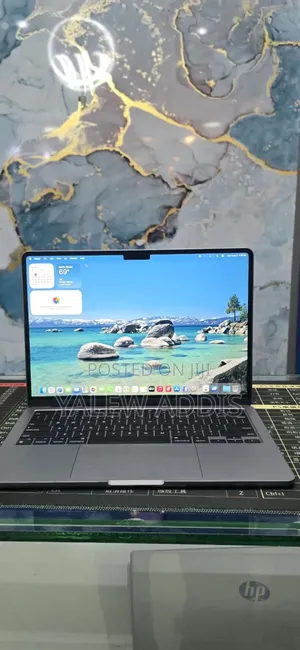 New Laptop Apple MacBook Air 2022 M2 16GB Apple M2 SSD 512GB