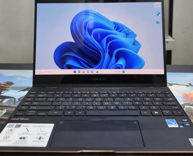 New Laptop Asus Zenbook 13 OLED 16GB Intel Core i7 SSD 512GB