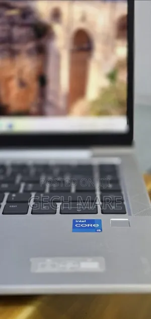 New Laptop HP EliteBook 840 G8 16GB Intel Core i5 SSD 512GB