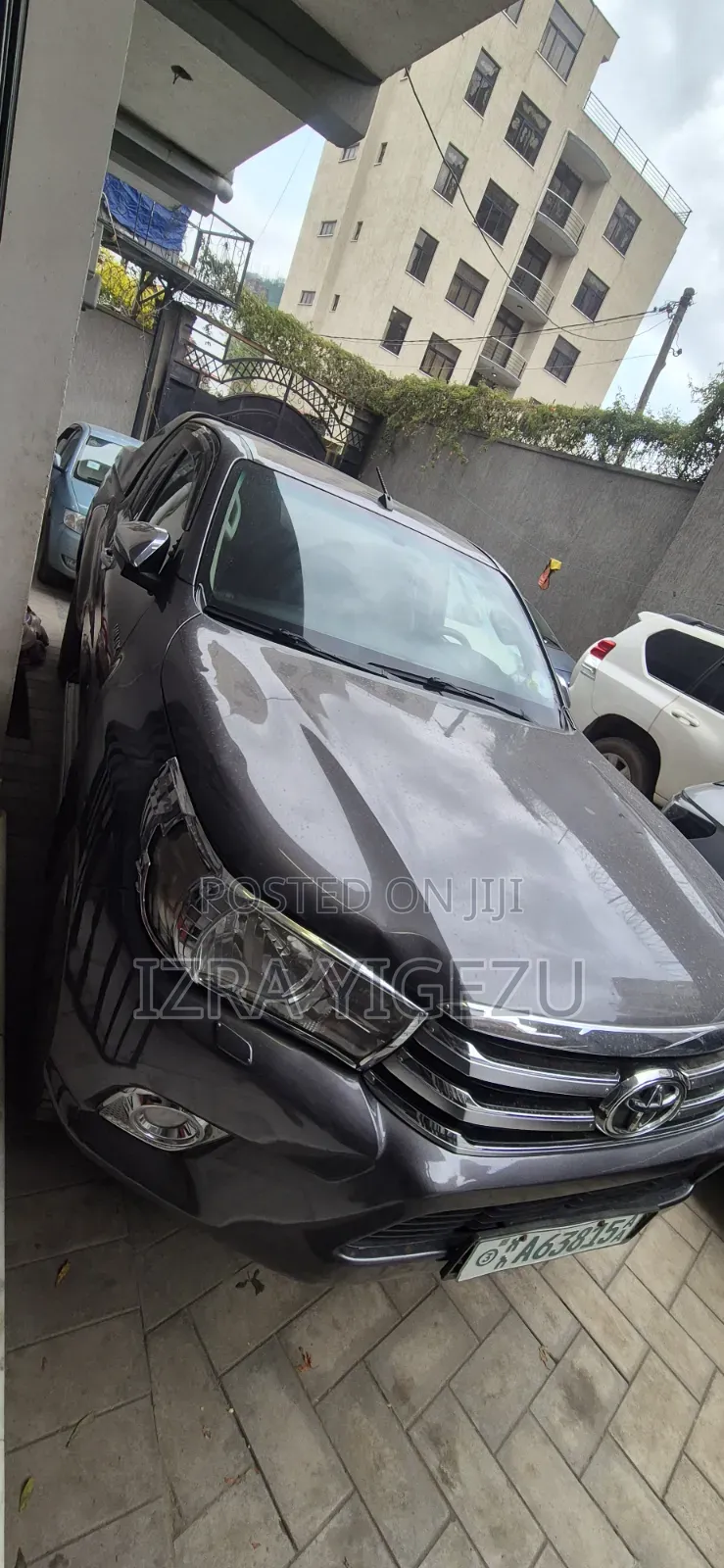 Toyota Hilux 2016 Gray