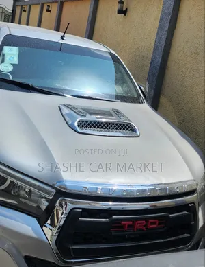 Toyota Hilux 2017 Silver