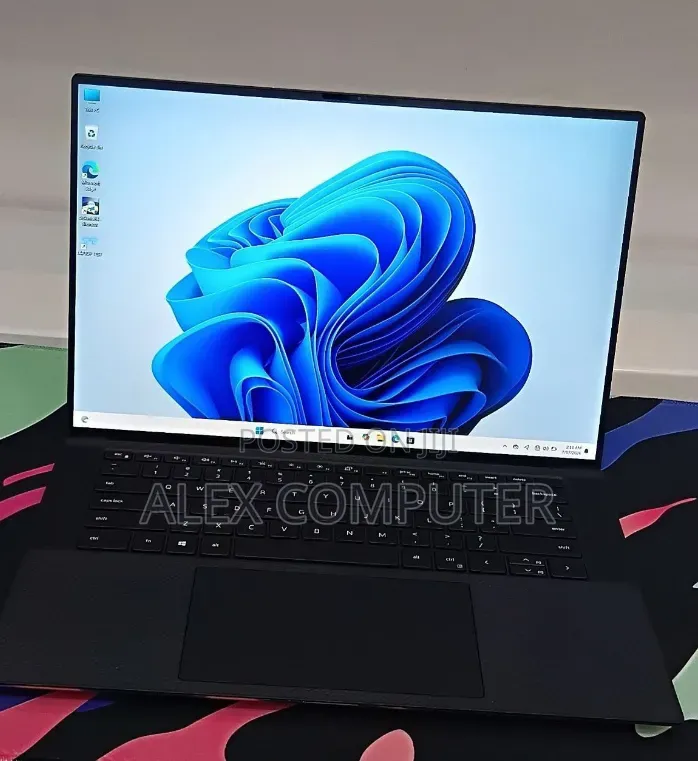 New Laptop Dell XPS 15 16GB Intel Core i7 SSD 512GB