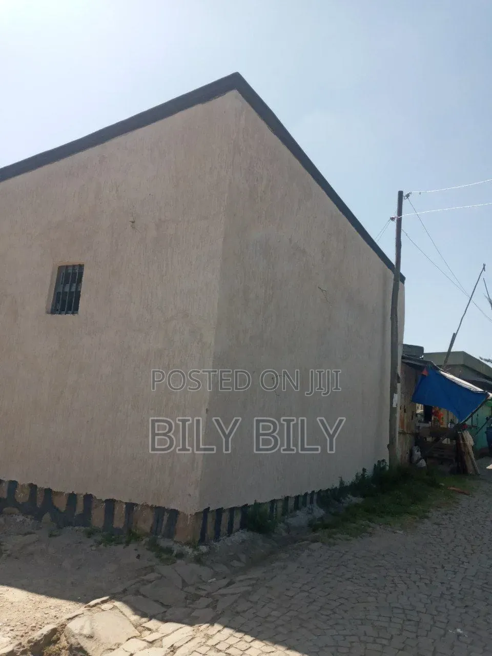 7bdrm House in Akaky Kaliti for sale