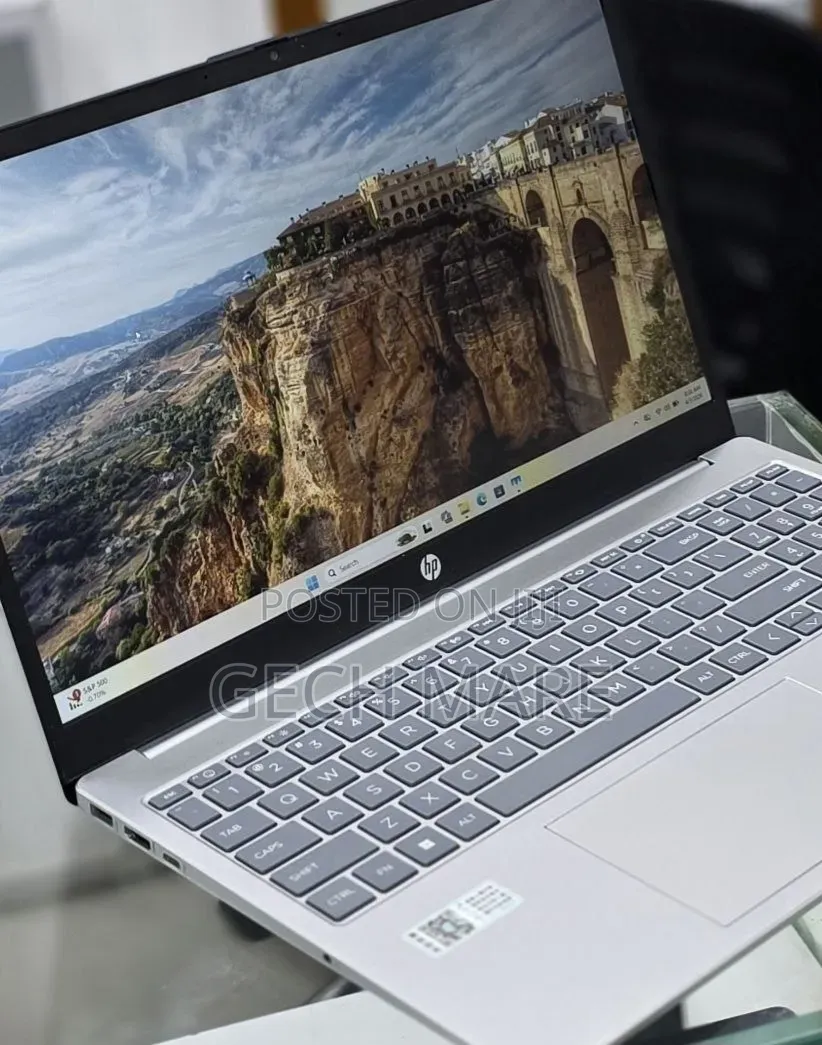 New Laptop HP Stream Notebook 16GB Intel Core i7 SSD 1T