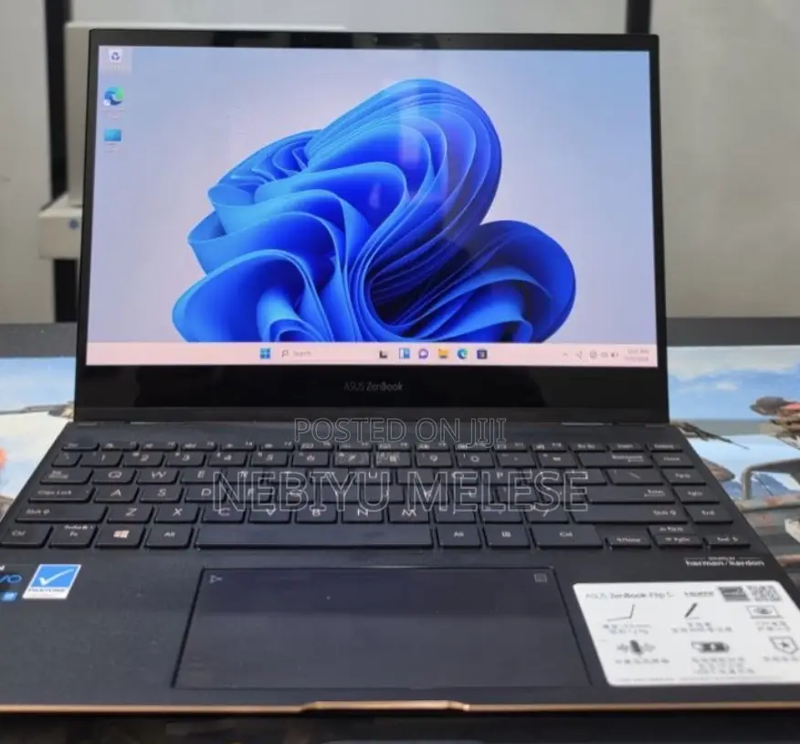 New Laptop Asus ZenBook Flip UX360UA 16GB Intel Core i7 SSD 512GB