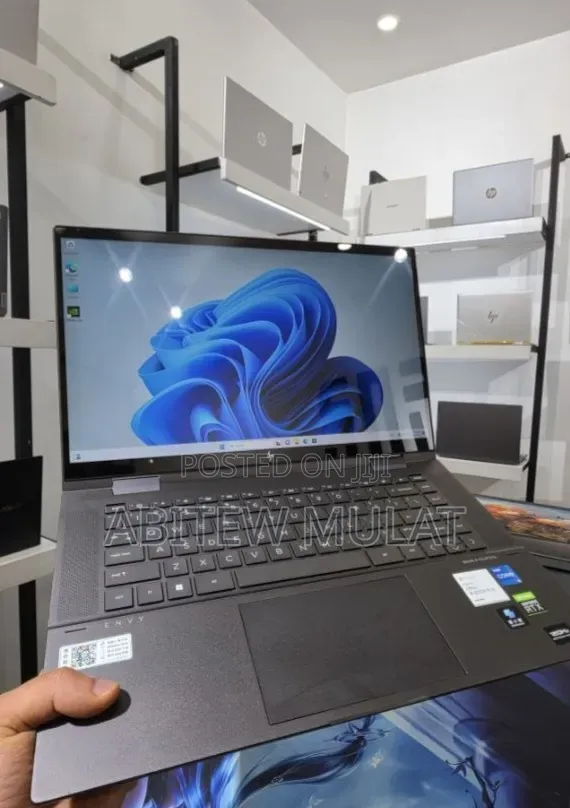 New Laptop HP Envy x360 16GB Intel Core i5 SSD 512GB