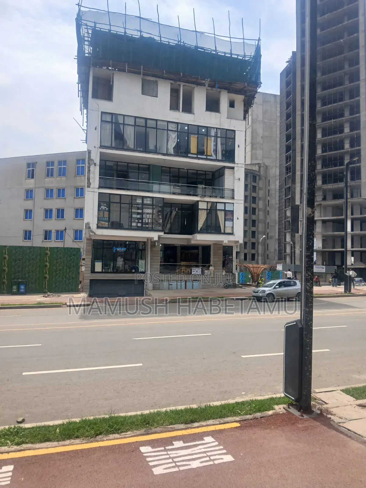 1million ገቢ አለው