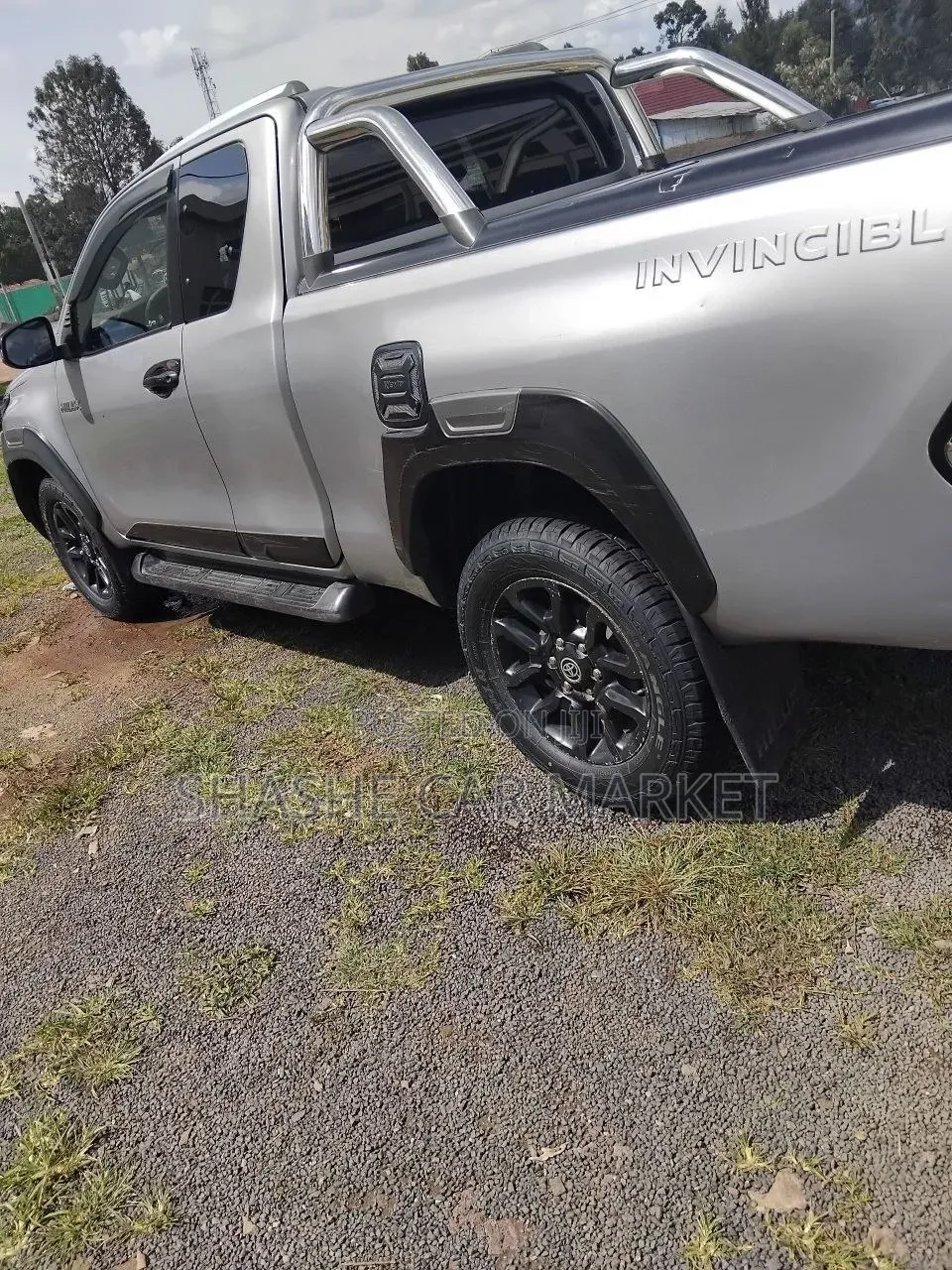 Toyota Hilux 2021 Silver