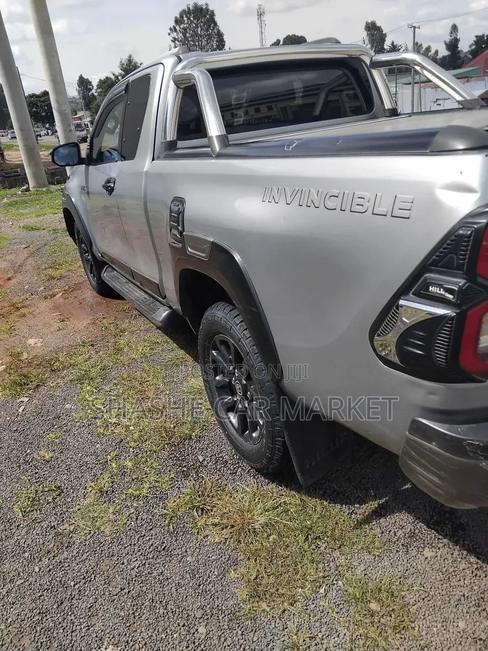 Toyota Hilux 2021 Silver