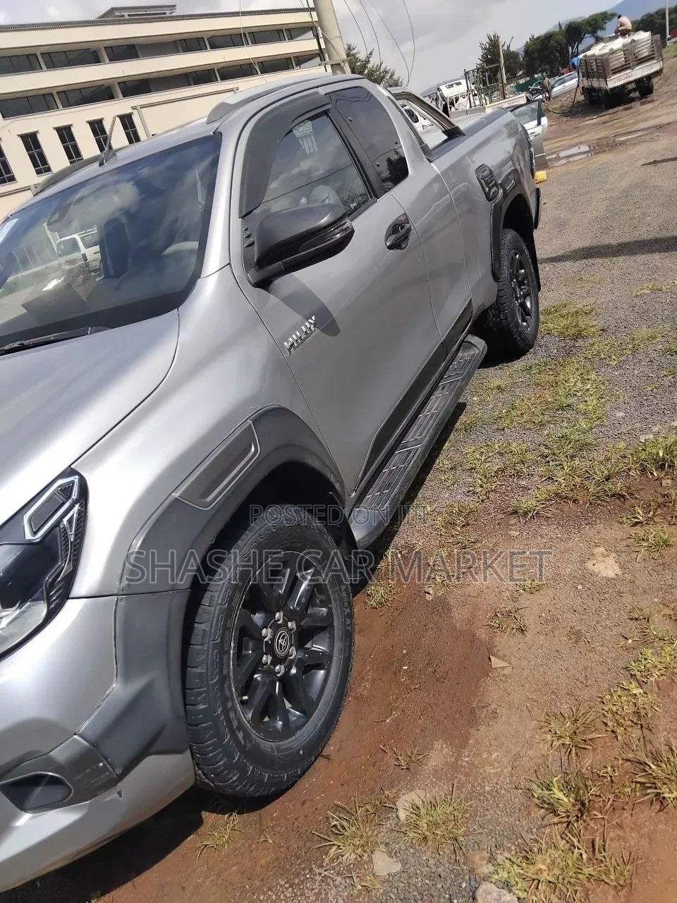 Toyota Hilux 2021 Silver