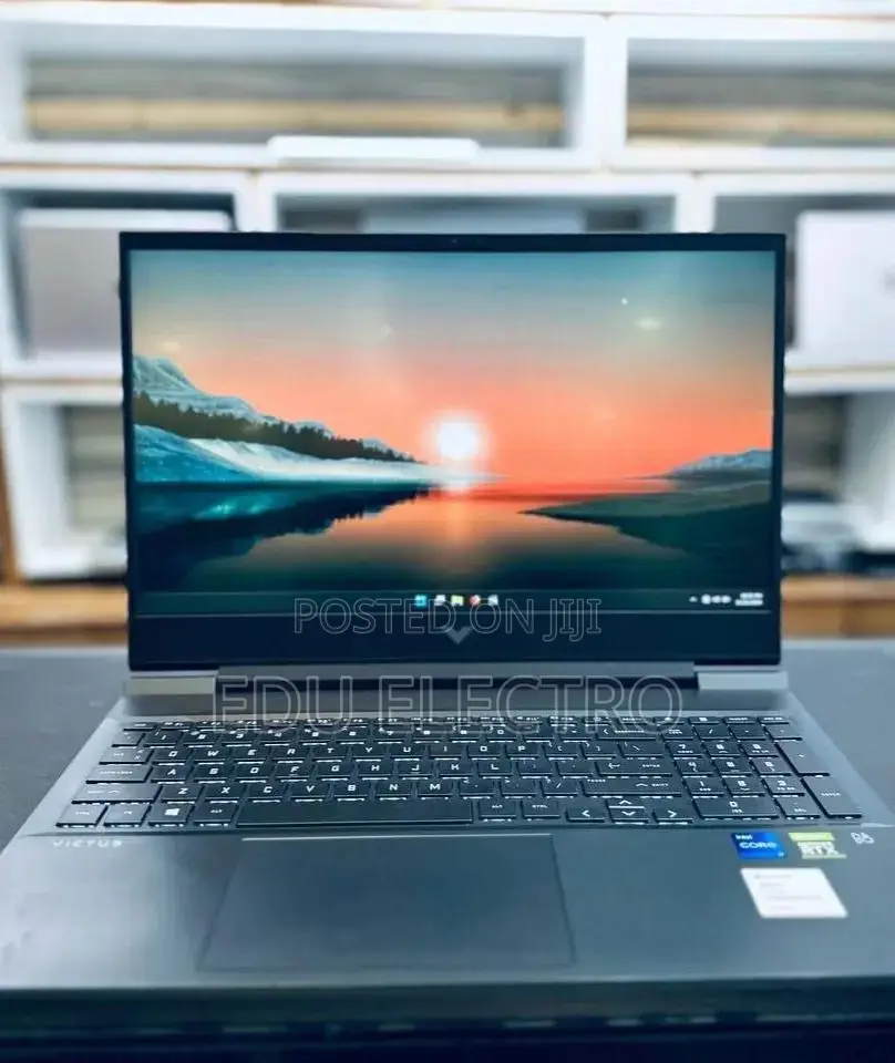 New Laptop HP Victus 15 16GB Intel Core i7 SSD 512GB