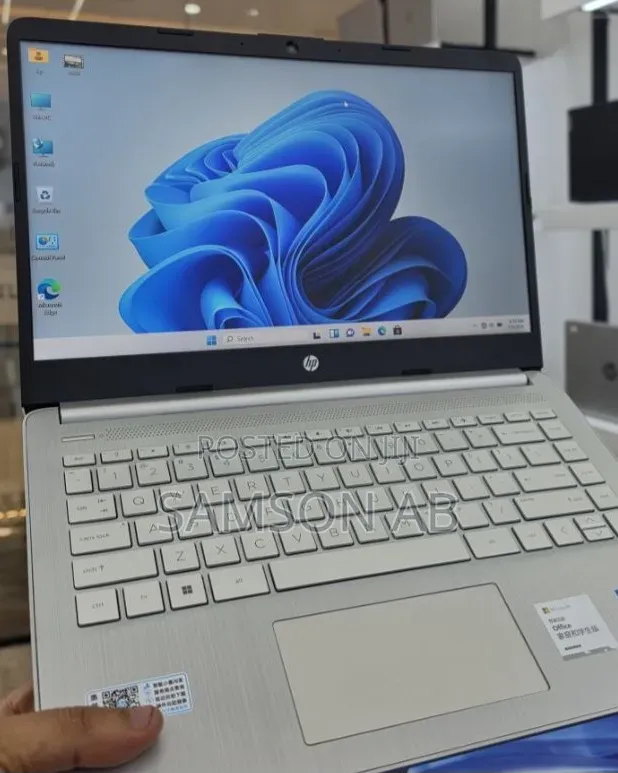 New Laptop HP Stream Notebook 16GB Intel Core i5 SSD 512GB