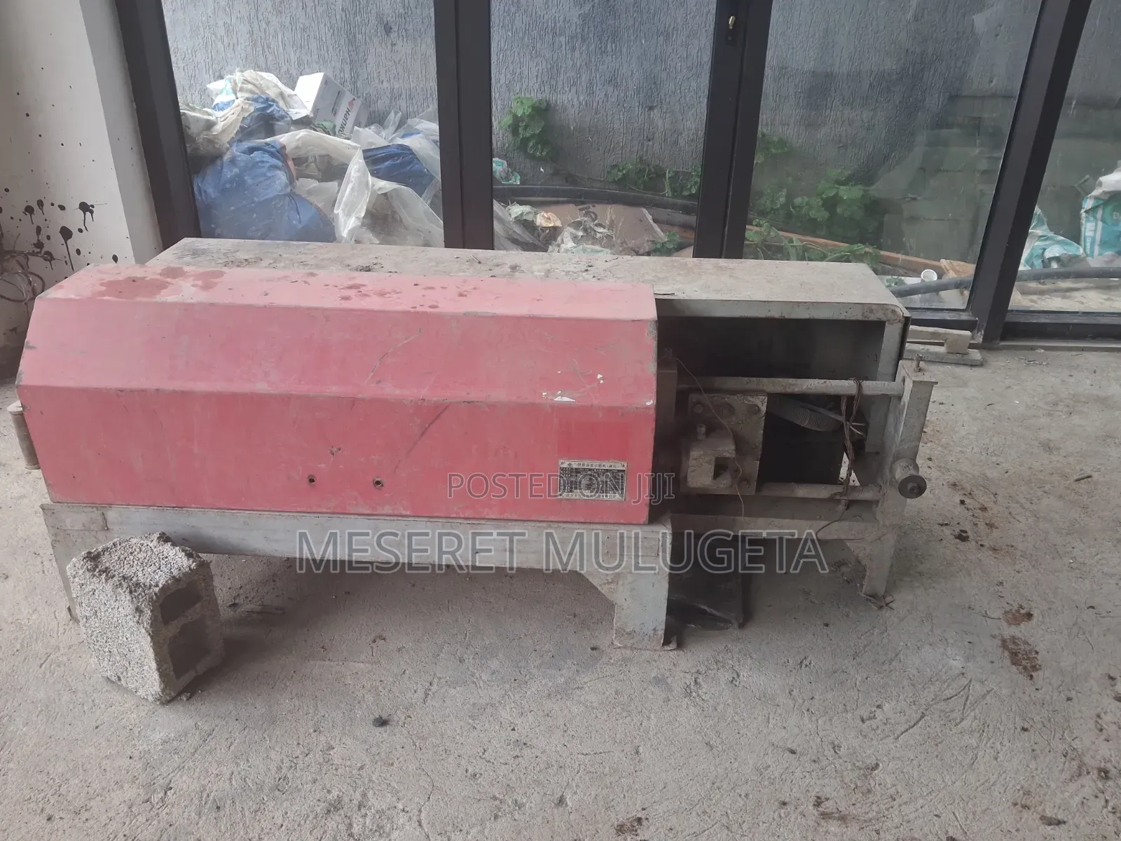 Reinforcing Bar Straightening Machine