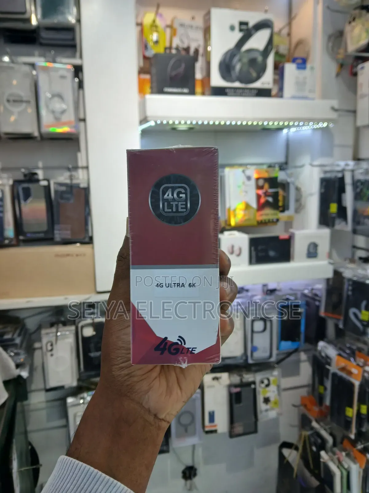 Steller 4G Ultra WiFi Router