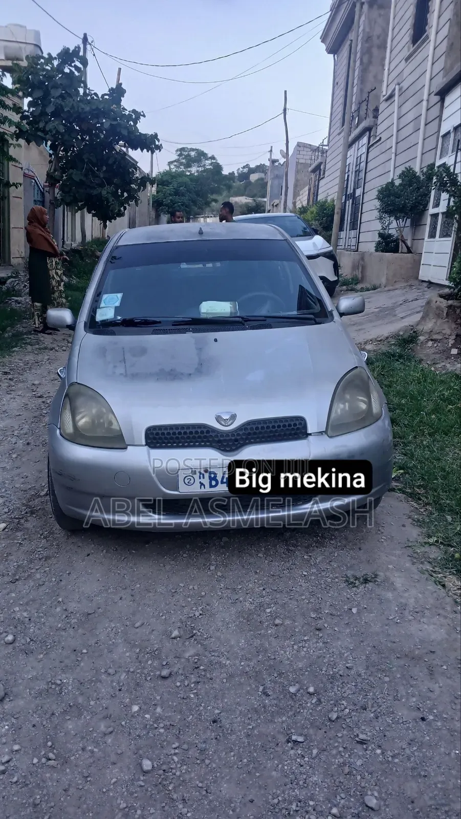 Toyota Vitz 2001 Gray