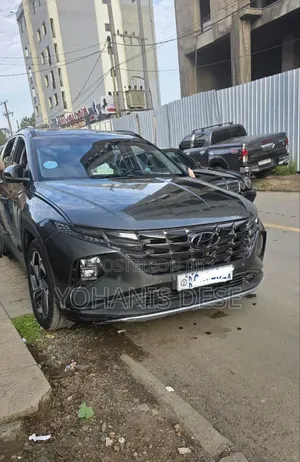 Hyundai Tucson 2021 Green