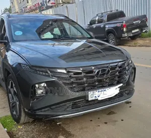 Hyundai Tucson 2021 Green