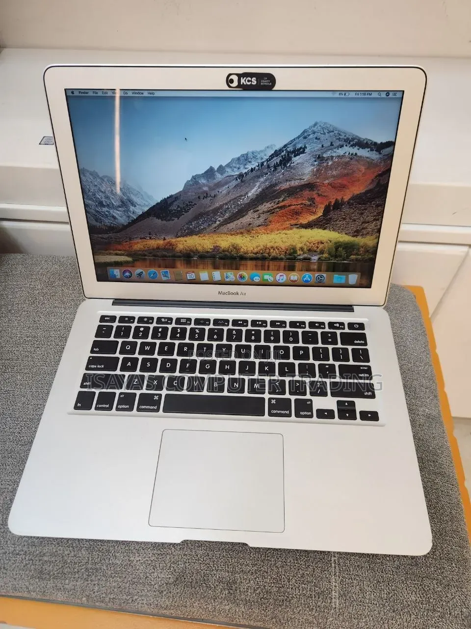 New Laptop Apple MacBook Air 2017 8GB Intel Core i5 SSD 256GB
