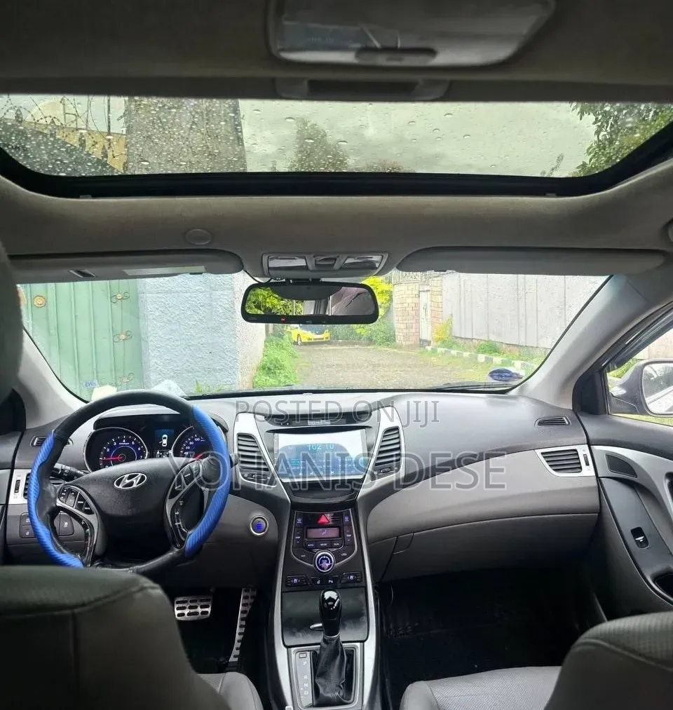 Hyundai Avante 2015 Silver