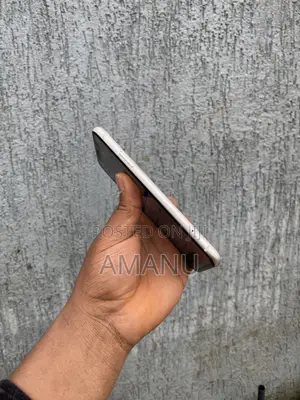 Apple iPhone 11 64 GB White