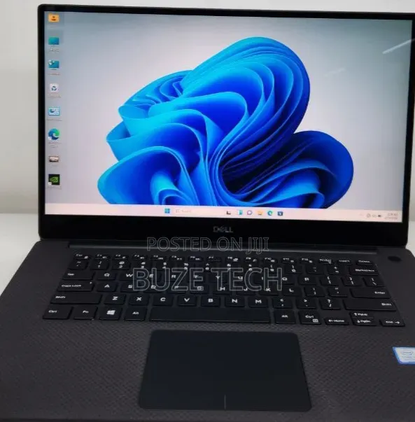New Laptop Dell 16GB Intel Core i7 SSD 512GB
