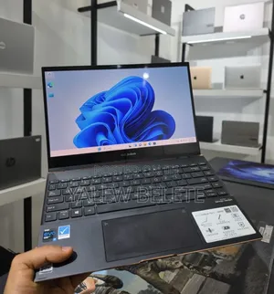 New Laptop Asus Zenbook 14 16GB Intel Core i7 SSD 512GB