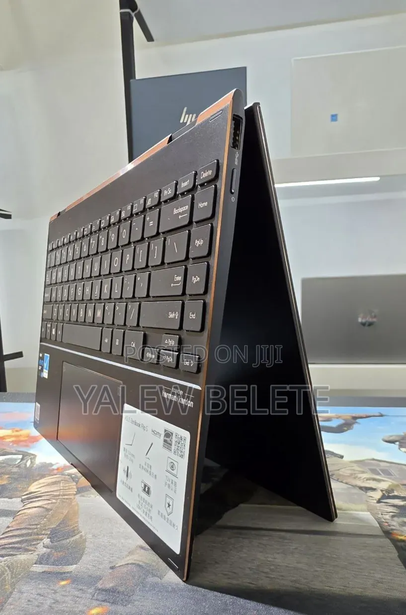 New Laptop Asus Zenbook 14 16GB Intel Core i7 SSD 512GB