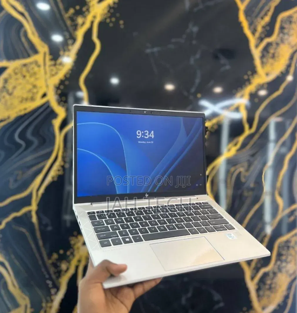 New Laptop HP EliteBook 840 G8 16GB Intel Core i7 SSD 512GB