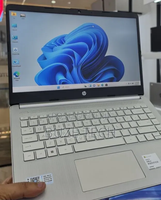 New Laptop HP Stream Notebook 16GB Intel Core i5 SSD 512GB