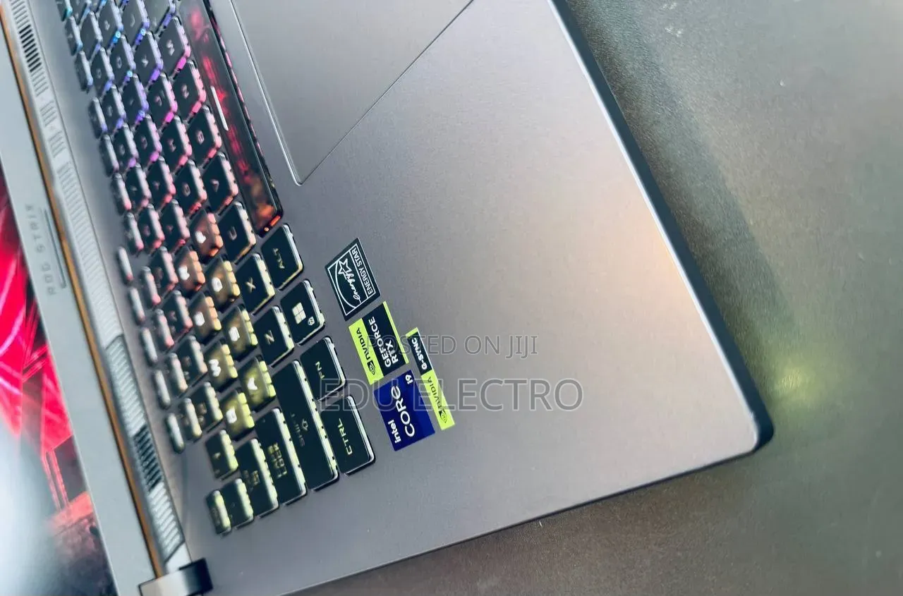 New Laptop Asus ROG Strix G16 16GB Intel Core i9 SSD 1T