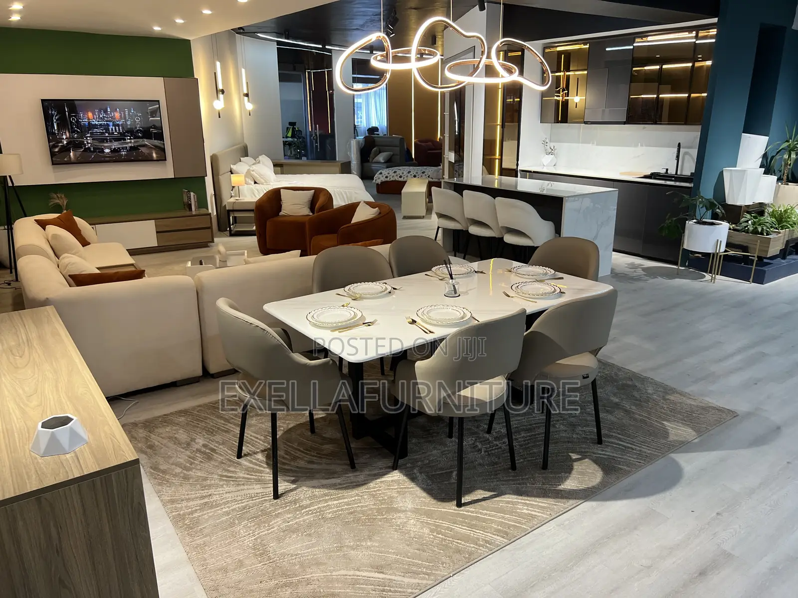 Dining Table 8 or 6 Seater | ባለ 8 አልያም ባለ 6 መቀመጫ የመመገቢያ ጠረቤዛ