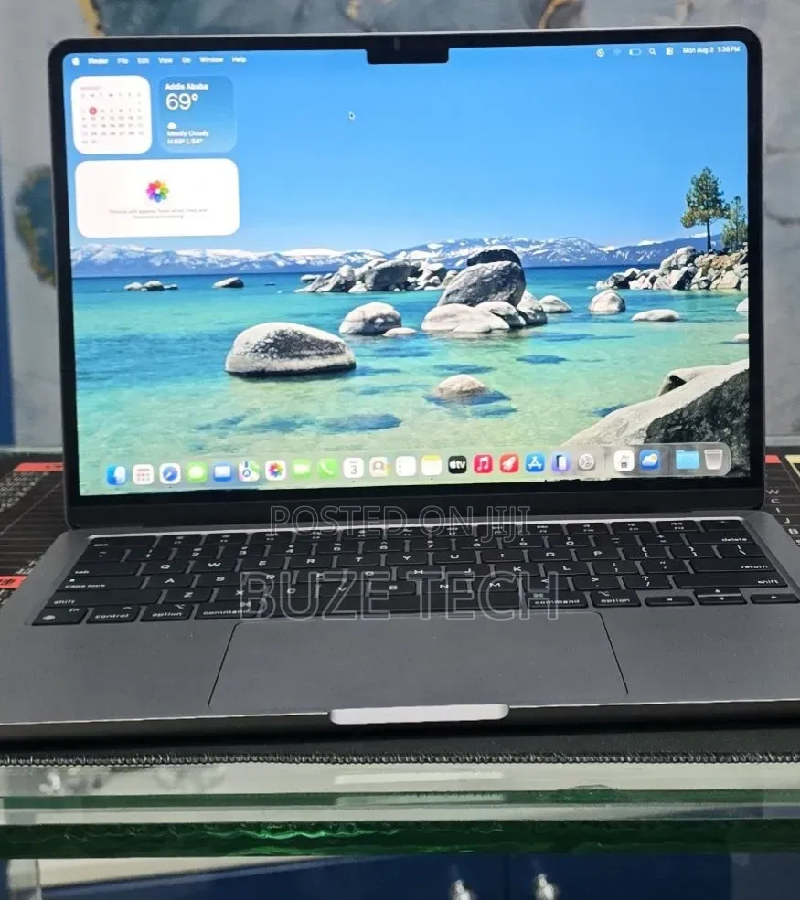 New Laptop Apple MacBook Air 2022 M2 16GB Apple M2 SSD 512GB
