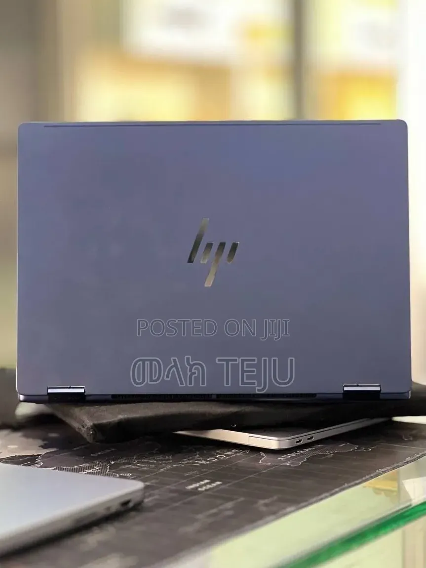 New Laptop HP OmniBook 5 Flip 16GB Intel Core i5 SSD 512GB