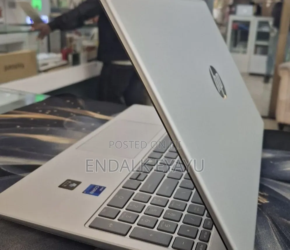 New Laptop HP 16GB Intel Core i7 SSD 1T