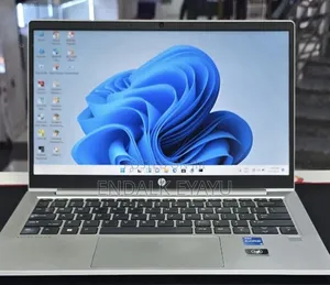 New Laptop HP EliteBook 830 G9 16GB Intel Core i5 SSD 512GB