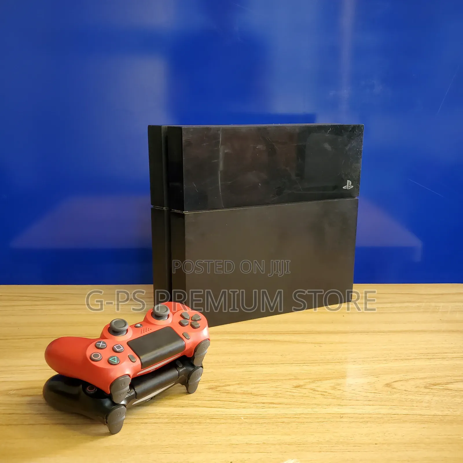 PS4 Fat 500GB + 2 Original Controllers + 6 Games
