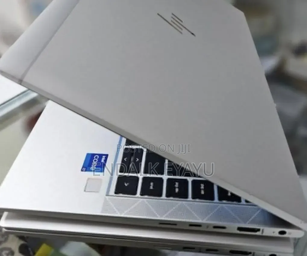 New Laptop HP EliteBook 840 G8 16GB Intel Core i7 SSD 512GB
