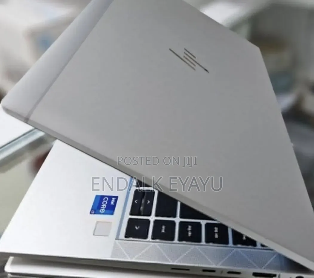 New Laptop HP EliteBook 840 G8 16GB Intel Core i7 SSD 512GB