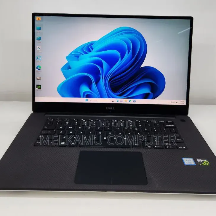 New Laptop Dell XPS 15 16GB Intel Core i7 SSD 512GB