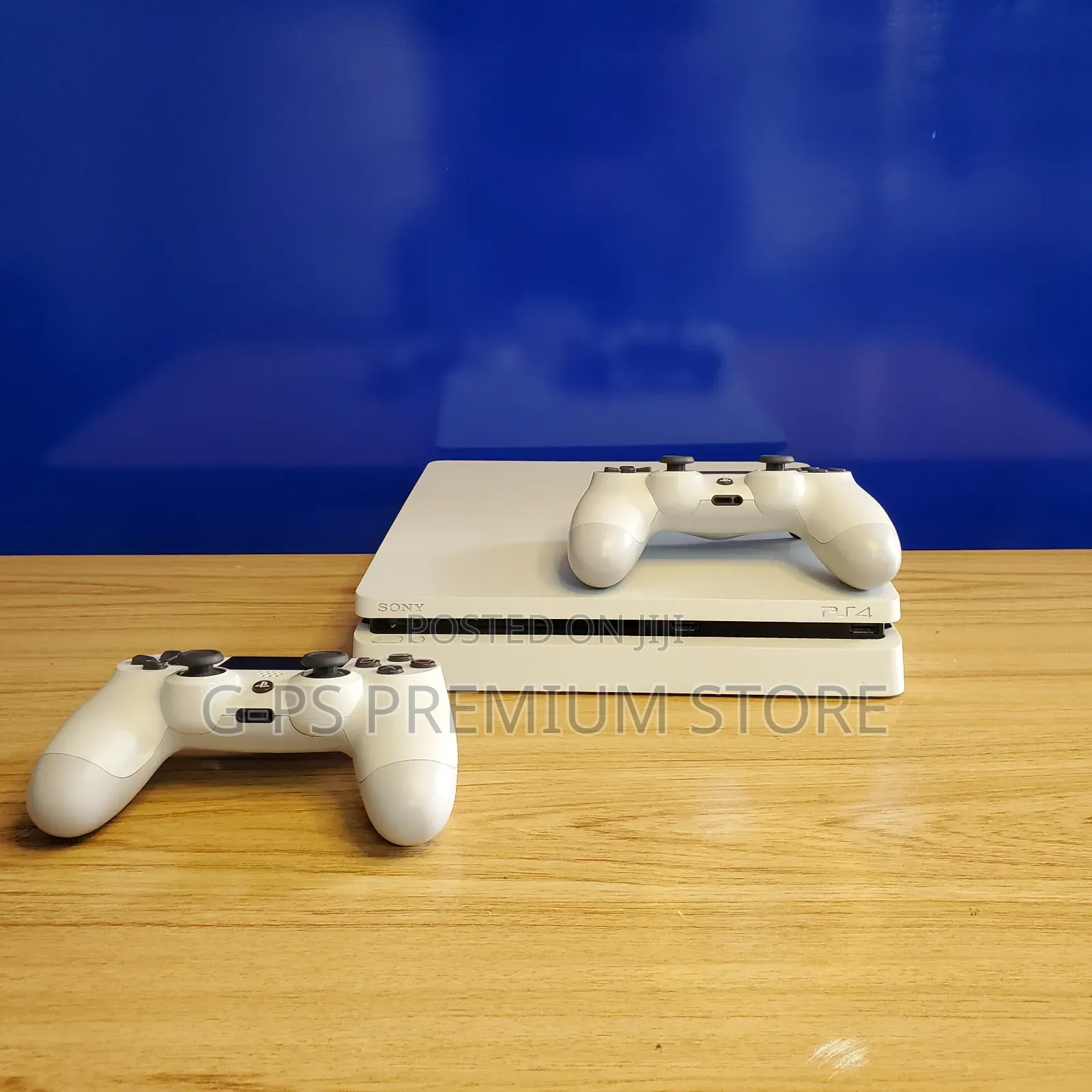 . Like New PS4 Slim Console