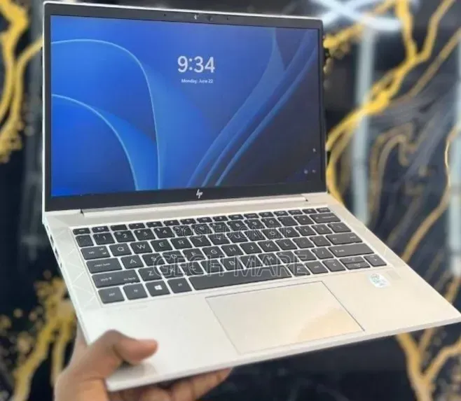 New Laptop HP EliteBook 840 G8 16GB Intel Core i7 SSD 512GB