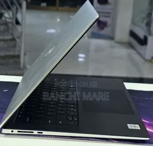 New Laptop Dell XPS 15 16GB Intel Core i7 SSD 512GB